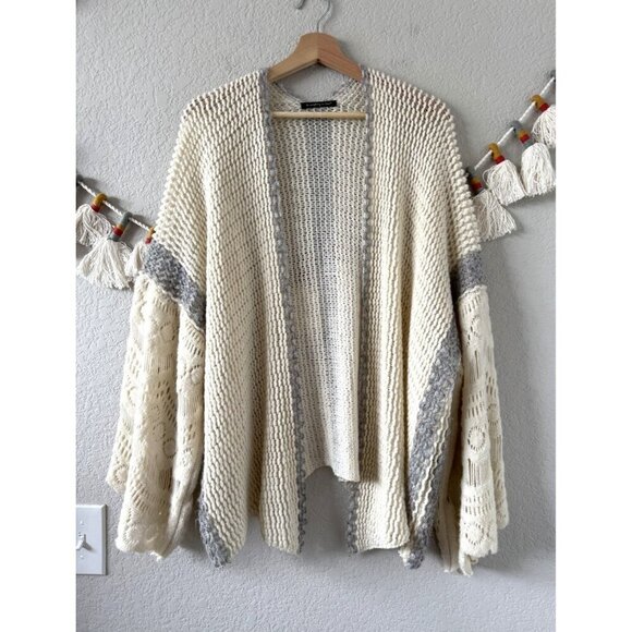 Do Everything In Love Open Knit Crochet Flare Sleeve Kimono Ivory Boho Beach OS - Picture 1 of 10